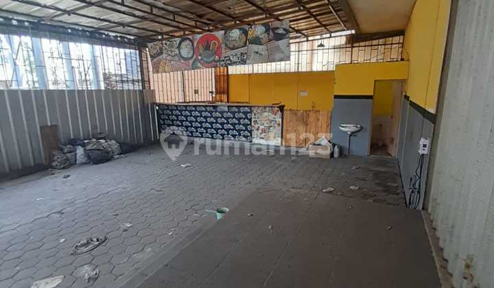 Strategic Shop House on Main Road in Mekarwangi! Suitable for Business 2