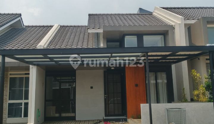 Rumah Cantik Full Furnished di Kota Baru Parahyangangan