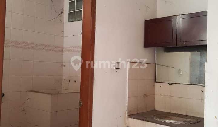 Ruko 2 Lantai + Rumah + Gudang Strategis di Jln Pungkur Bandung 2