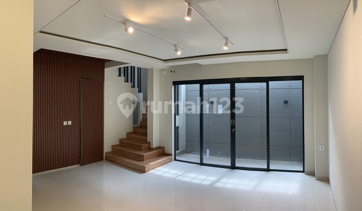 Rumah Modern 2 Lantai + Rooftop di Pusat Kota Bandung 2