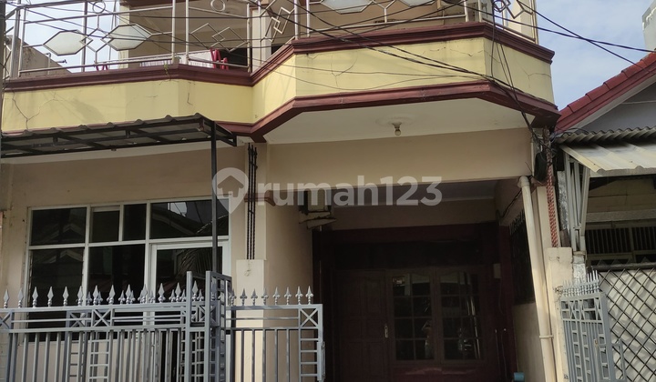 Dijual Rumah Strategis di Taman Harapan Baru Harapan Indah Bekasi