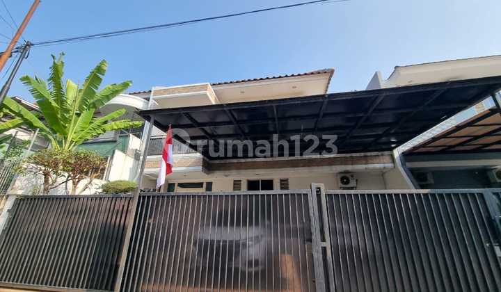 Rumah Strategis Di Taman Modern Cakung Jakarta Timur