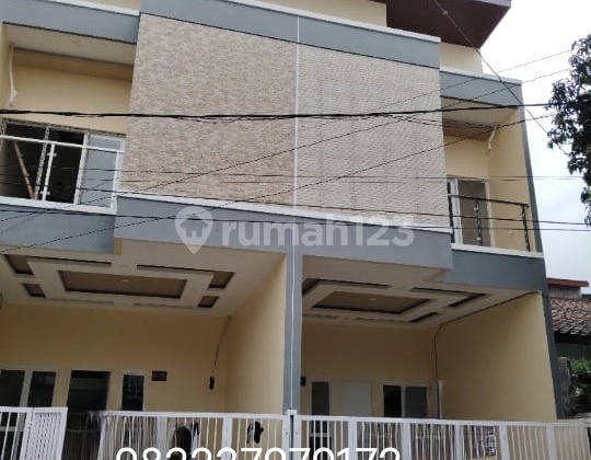Rumah Bagus Minimalis di Harapan Indah Medan Satria Kota Bekasi Rumah Bagus Minimalis di Harapan Indah Medan Satria Kota Bekasi