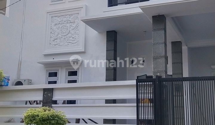 Dijual Rumah Cantik Dalam Cluster di Harapan Indah Kota Bekasi Dijual Rumah Cantik Dalam Cluster di Harapan Indah Kota Bekasi