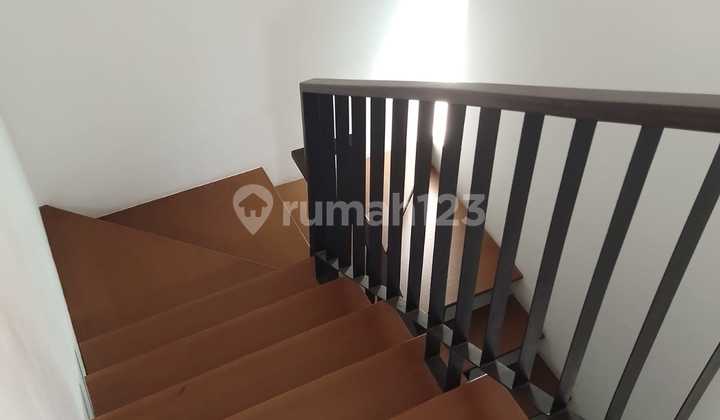 Strategic Attic House in Wisteria Cakung, East Jakarta 2