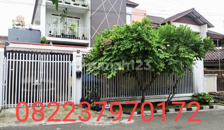 Rumah Cantik Strategis Komplek Abadi Duren Sawit Jakarta Timur