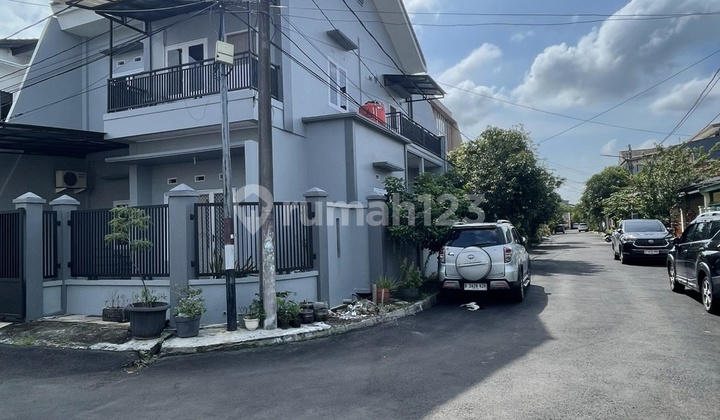 Rumah Strategis di Cluster Bulevard Hijau Kota Harapan Indah Bekasi Rumah Strategis di Cluster Bulevard Hijau Kota Harapan Indah Bekasi