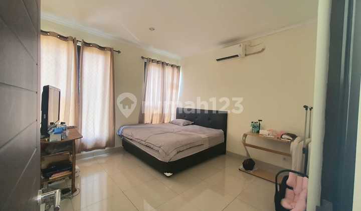 For Sale Beautiful Comfortable House in Arana Cluster, Harapan Indah Bekasi 2