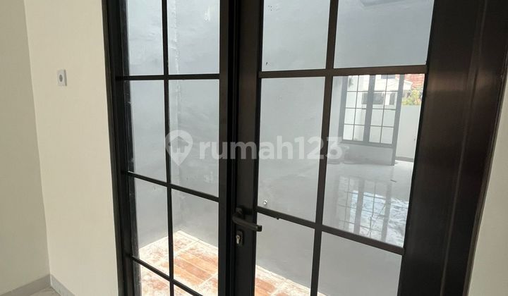 For Sale New Strategic Ready-to-Occupy Minimalist House in Harapan Indah Bekasi 2