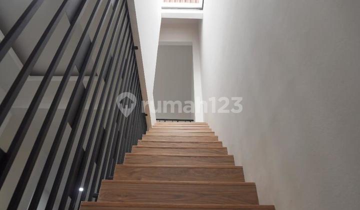 Dijual Rumah Strategis Siap Huni 1,5 Lantai Duta Harapan Bekasi 2