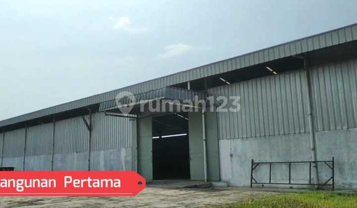 For Sale Factory Located in Cikande Rangkas Bitung 40 Feet Container Still Negotiable As Long As Reasonable. Good Location