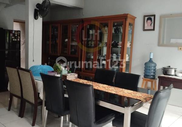 House Negotiable Until Done Tomang. Gelong Baru Utara St. Land area 347.. Guaranteed Flood-Free!! 2