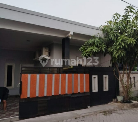 QUICK SALE: Minimalist Residence, Fully Furnished Ready to Occupy in Sepatan - Ideal for Young Couples! - Tangerang QUICK SALE: Minimalist Residence, Fully Furnished Ready to Occupy in Sepatan - Ideal for Young Couples! - Tangerang