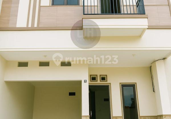 Jual rumah bagus dengan lokasi strategis di tanjung duren jakarta barat 