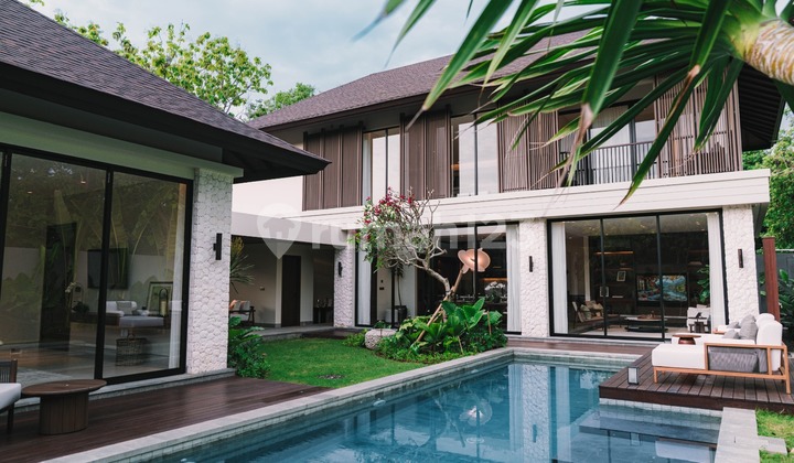 Villa Eksklusif Mewah Modern dengan Private Pool di Kawasan Jimbaran Hijau, Dekat Bandara & Pantaii