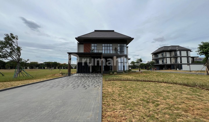 Rumah Sultan di Summarecon Bekasi