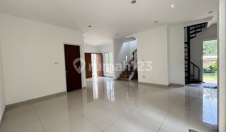 Ready-to-Occupy House in Pejaten Complex, South Jakarta 2