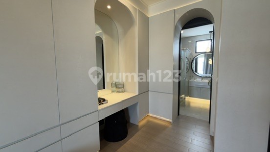 Luxury Living Alam Sutera, an elegant residence in the heart of Tangerang City. 2