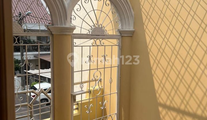 Ready-to-Live Taman Palem House, Strategic Location, Comfortable, Hot Listing, Rare