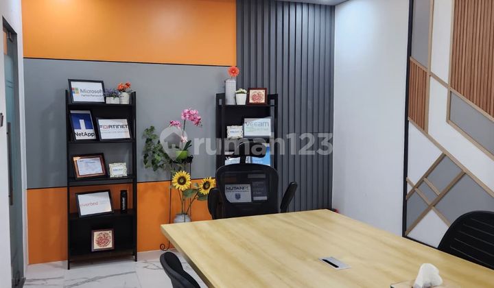 Ruko Strategis Siap Pakai,Dekat Area Perkantoran di Jakarta Barat