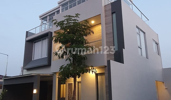 CLUSTER MEWAH EKSKLUSIF 12 UNIT SOLO COLOMADU 1