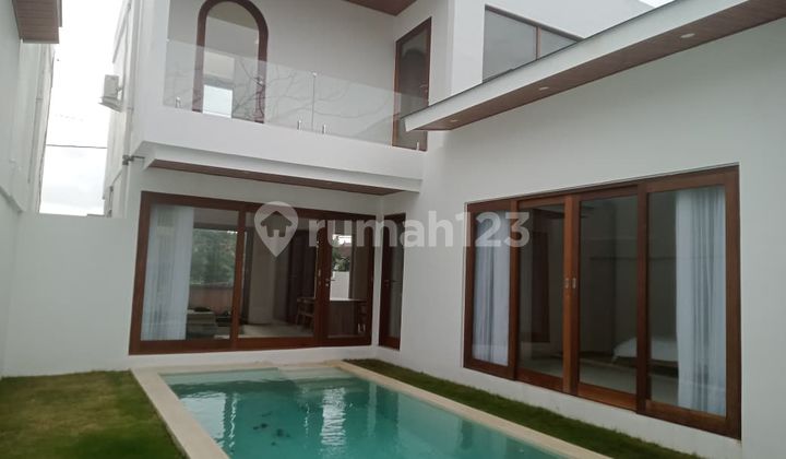 Stunning Villa Fully Furnished only 3 minutes to Balangan Beach 2