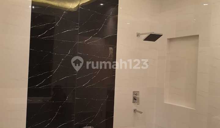 Cluster Menaggio IL Lago Paramount Gading Serpong Tangerang  2