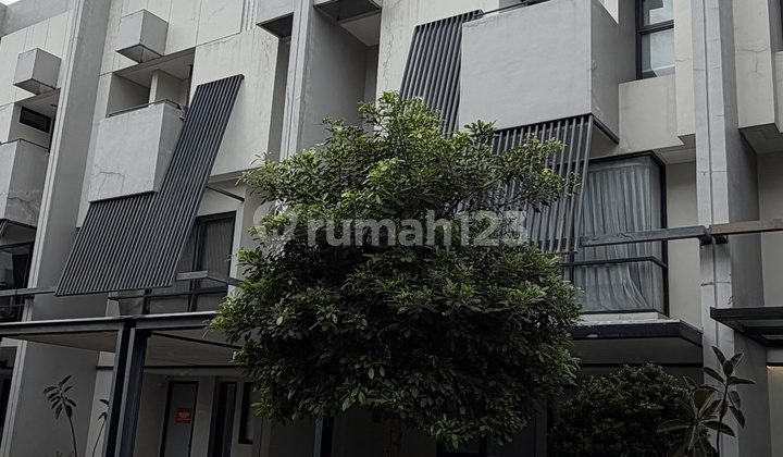 3.5-Story Strategic House Tabebuya BSD Impresahaus Fully Furnished