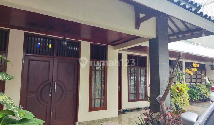 Rumah Cantik di Serua Bintaro, 2 Lantai, SHM 2