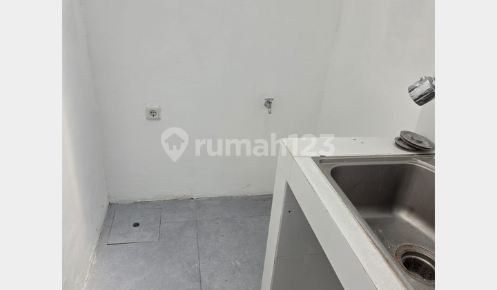 Rumah 2 Lantai Siap Huni Dekat Tol, Merr di Pondok Candra