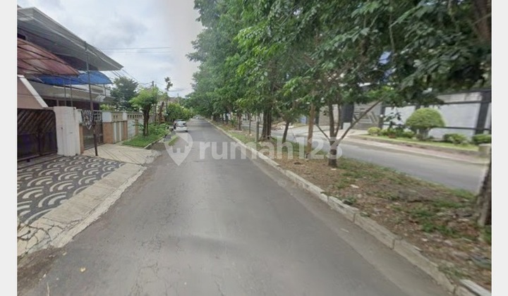 Rumah Jalan Kembar Dharmahusada Indah - Cocok Kantor / Klinik / Resto - LT 600M²