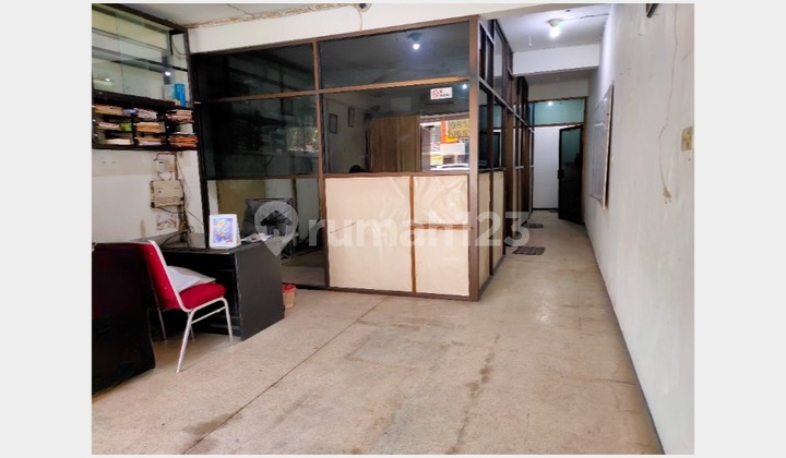 Zero Ruko Jalan Pahlawan Surabaya City Center 3.5 Floors SHM | Suitable for Office & Business | For Sale / Rent 2