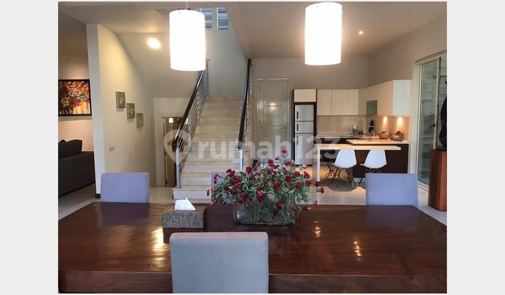 Diamond Hill, Citraland dekat UC - Rumah mewah minimalis 2 lantai full furnished dengan kolam ikan Diamond Hill, Citraland dekat UC - Rumah mewah minimalis 2 lantai full furnished dengan kolam ikan