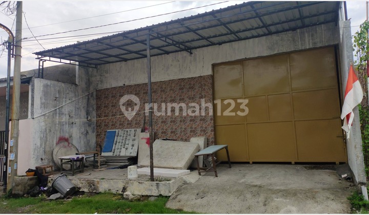 Warehouse for Rent in Gunung Anyar East Surabaya, 4 Office/Mess Rooms, Pickup Access, Ready to Use Warehouse for Rent in Gunung Anyar East Surabaya, 4 Office/Mess Rooms, Pickup Access, Ready to Use