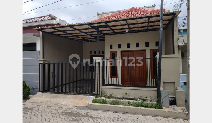 Rumah Modern Siap Huni Tropodo Dekat Tol dan Bandara Rumah Modern Siap Huni Tropodo Dekat Tol dan Bandara