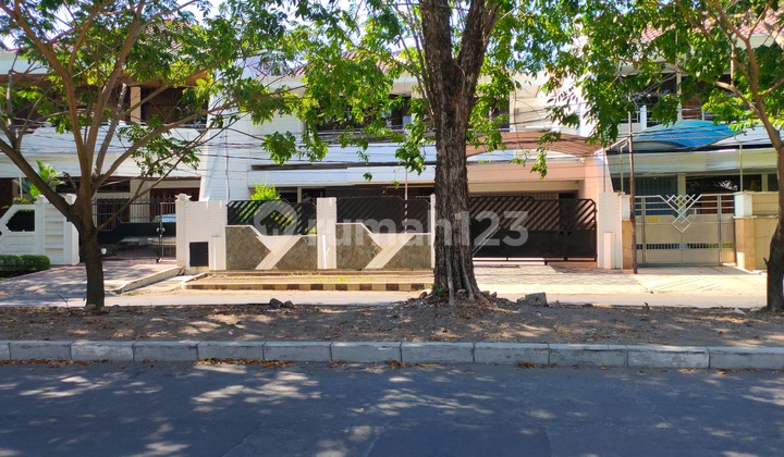 Twin Houses on Dharmahusada Indah Street - Suitable for Office / Clinic / Restaurant - Land Area 600M² 2