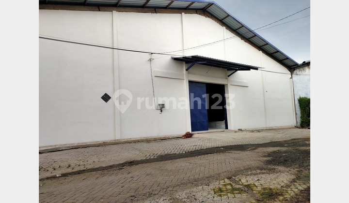 Gudang Siap Operasi 552 M² - Akses Kontainer 40 Feet, Dekat Tol & Bandara Juanda, Waru