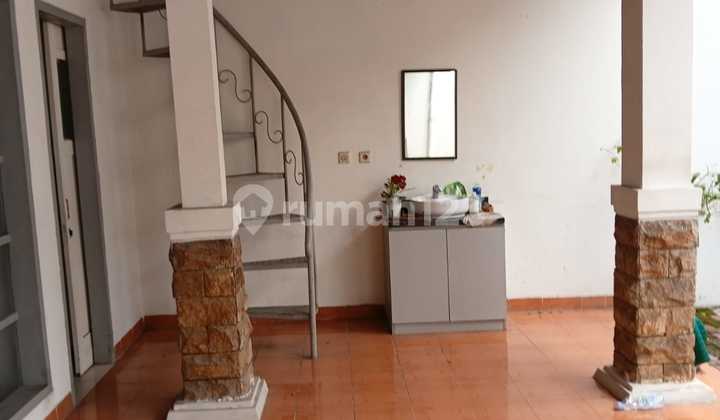 Dijual Rumah Minimalis 2 Lantai. Area Kota Wisata Dijual Rumah Minimalis 2 Lantai. Area Kota Wisata