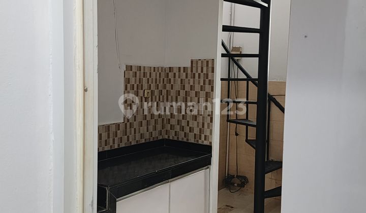 Dijual Rumah Bagus 2 Lantai. Area Kota Wisata 2