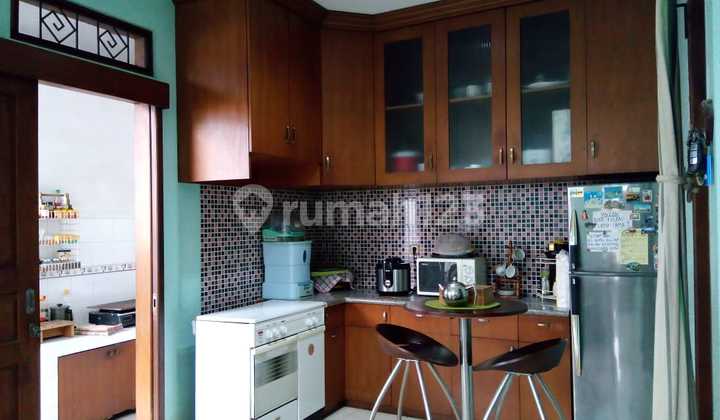Dijual Rumah 2 Lantai. Area Legenda Wisata 2