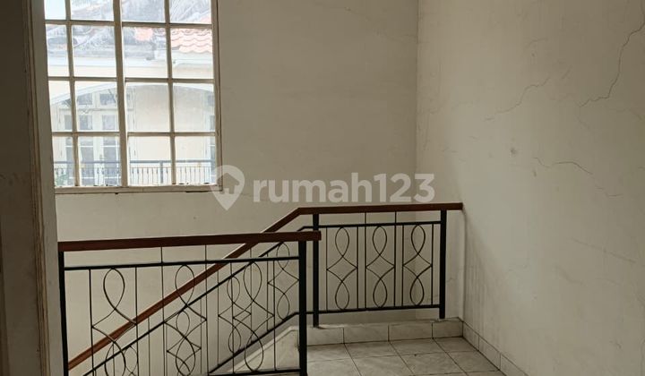 Dijual Rumah 2 Lantai. Area Legenda Wisata Dijual Rumah 2 Lantai. Area Legenda Wisata