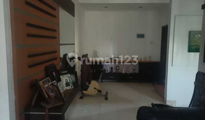 Dijual Rumah Bagus 2 Lantai. Area Legenda Wisata 2