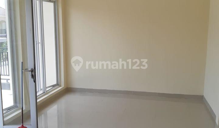 Dijual Rumah 2 Lantai. Area Legenda Wisata 2