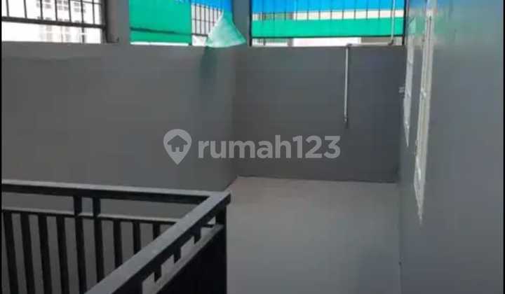 Dijual Rumah Cantik 2 lantai, area Legenda Wisata 2