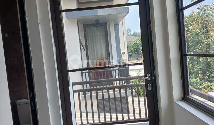 For Rent 2-Storey House. Legenda Wisaga Area 2