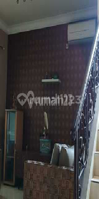 Dijual Rumah Cantik Hgb. Area Kota Wisata