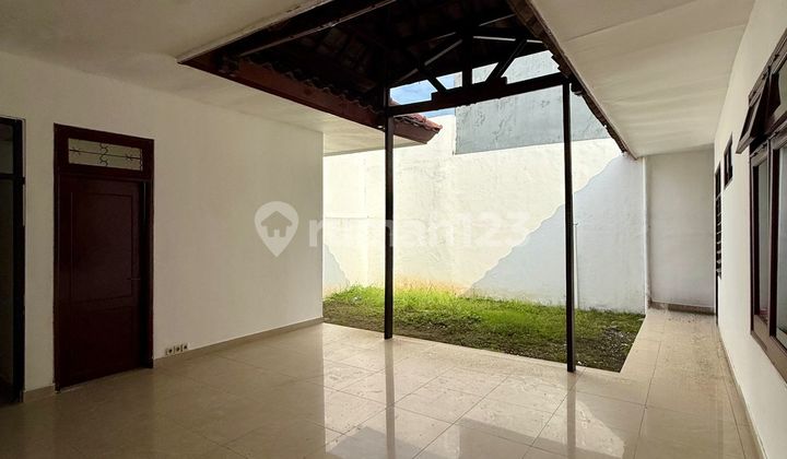 Rumah 1 Lantai Kedung Baruk Siap Huni - Lokasi Strategis 2