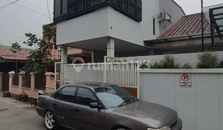 Rumah 2 Lantai Di Kav Dki Meruya Utara Dekat Tol