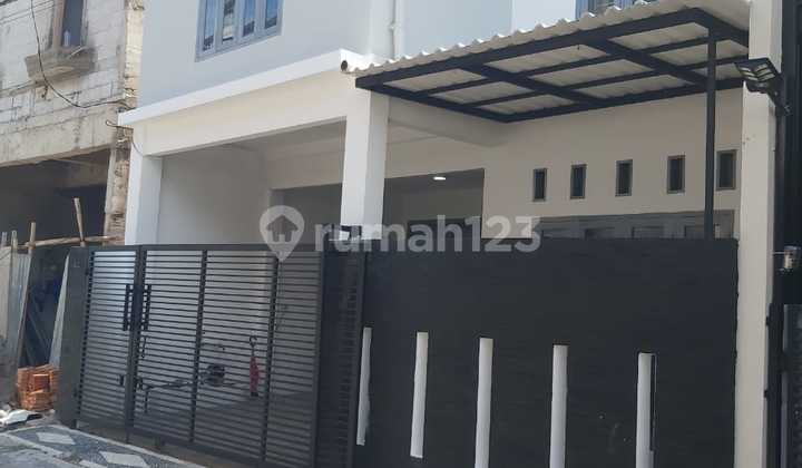 Rumah Baru Siap Huni 3 Lantai Kayu Putih Jakarta Timur 1