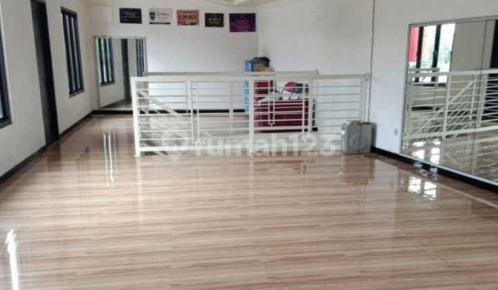 Residential House. Suitable for Boarding Business. Mart. Wholesale. Production Factory. Restaurant.